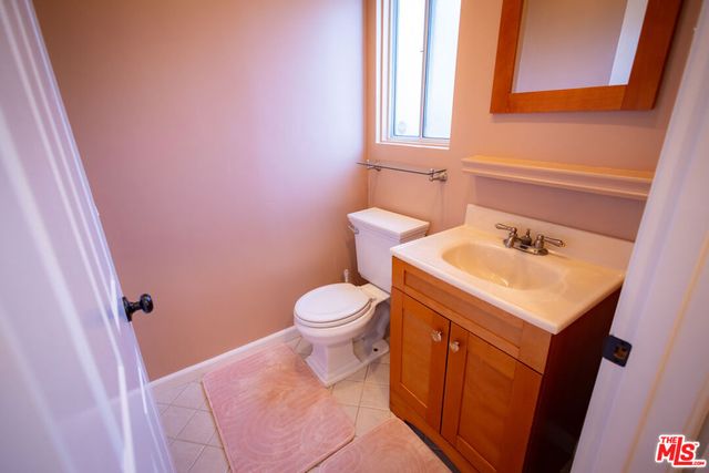 6449 Radford Avenue, North Hollywood, CA 91606