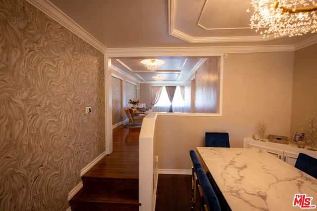 6449 Radford Avenue, North Hollywood, CA 91606