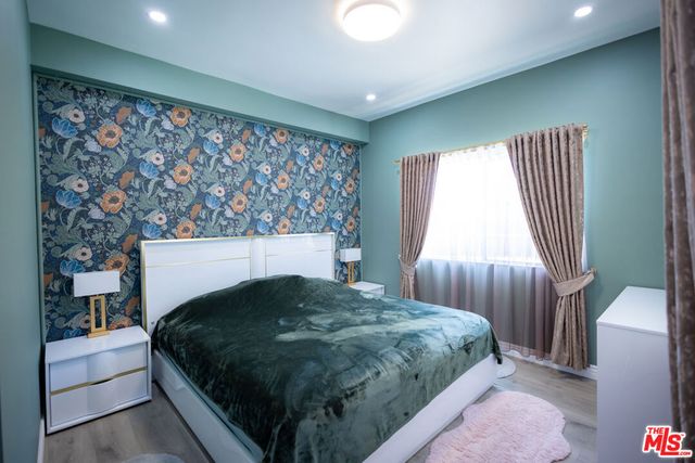 6449 Radford Avenue, North Hollywood, CA 91606