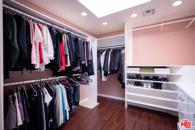 6449 Radford Avenue, North Hollywood, CA 91606