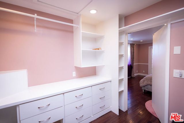 6449 Radford Avenue, North Hollywood, CA 91606