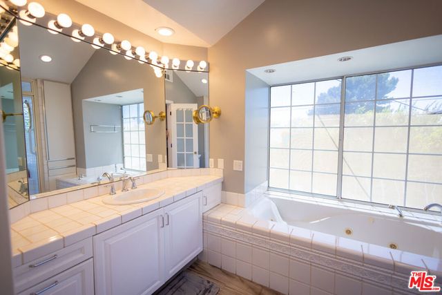 6449 Radford Avenue, North Hollywood, CA 91606