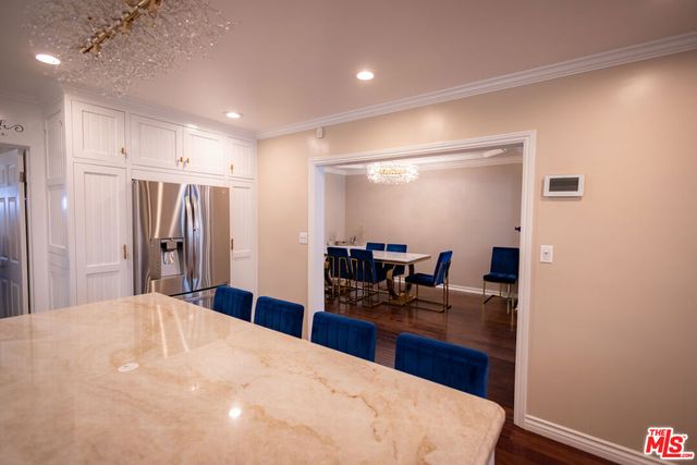 6449 Radford Avenue, North Hollywood, CA 91606