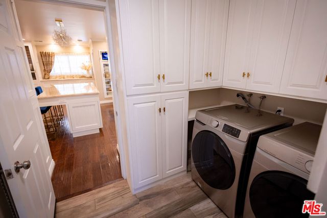 6449 Radford Avenue, North Hollywood, CA 91606