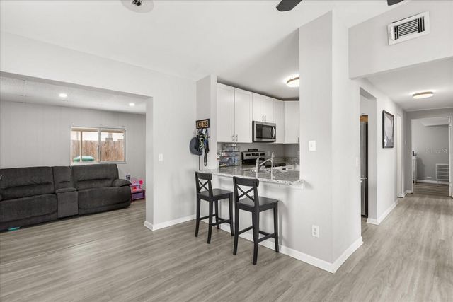 609 E HIGHLAND STREET, Altamonte Springs, FL 32701
