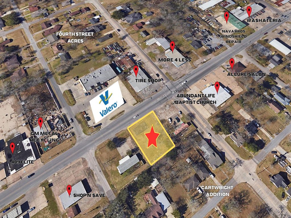 2555 S 4th Street, Beaumont, TX 77701