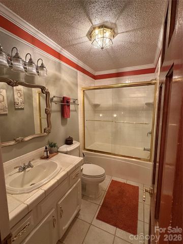 214 Fallingwood Circle, Gastonia, NC 28056