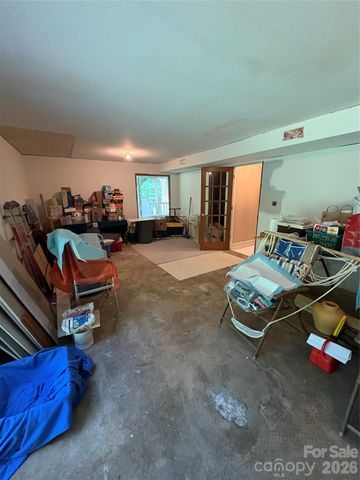 214 Fallingwood Circle, Gastonia, NC 28056