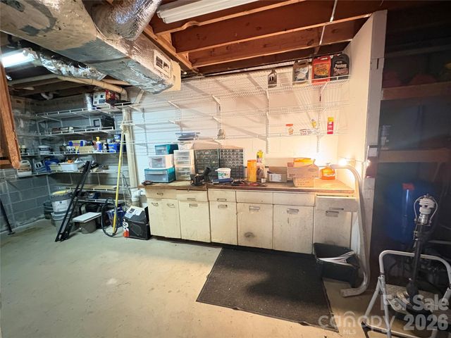 214 Fallingwood Circle, Gastonia, NC 28056