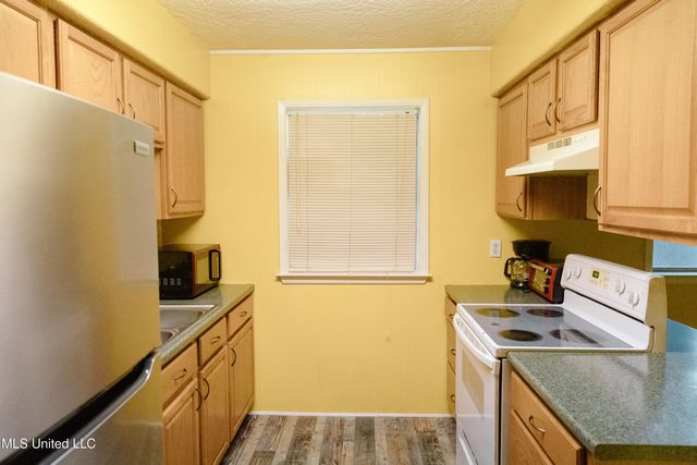 1405 Kingfisher Drive, Gautier, MS 39553