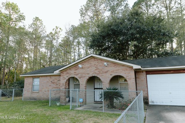 1405 Kingfisher Drive, Gautier, MS 39553
