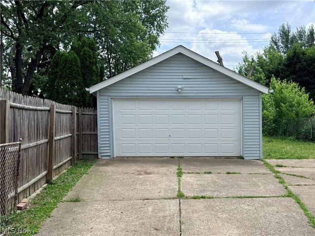 3393 98th Street, Cleveland, OH 44102