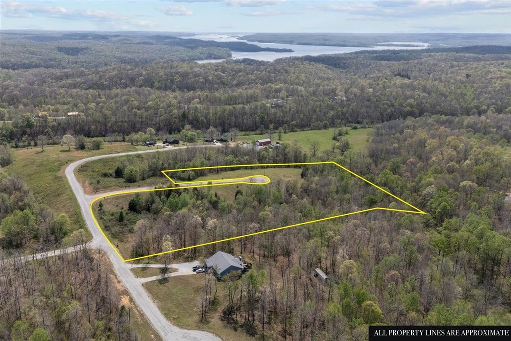 0 Doe Ct, Waverly, TN 37185