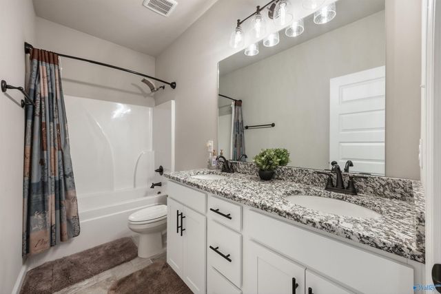 131 Kambry Grove Drive, Huntsville, AL 35811