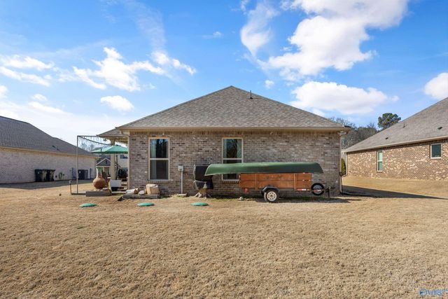 131 Kambry Grove Drive, Huntsville, AL 35811