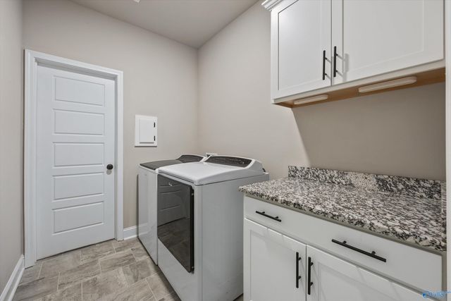 131 Kambry Grove Drive, Huntsville, AL 35811