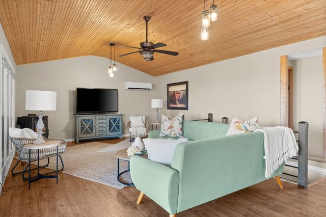 3892 Joe Bald Road, Kimberling City, MO 65686