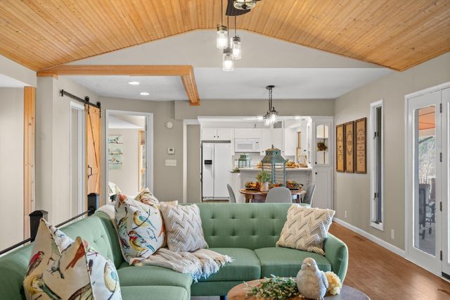 3892 Joe Bald Road, Kimberling City, MO 65686