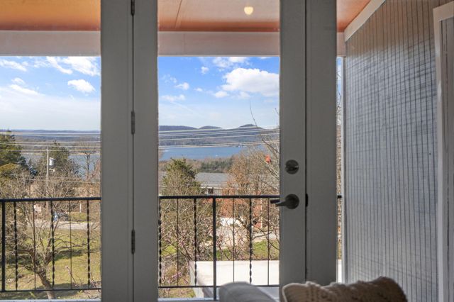 3892 Joe Bald Road, Kimberling City, MO 65686