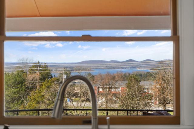 3892 Joe Bald Road, Kimberling City, MO 65686