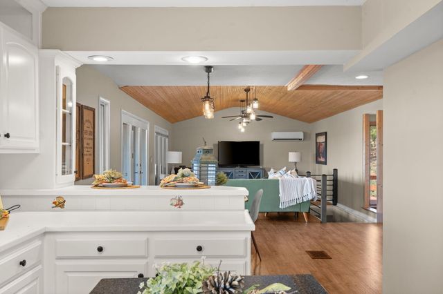 3892 Joe Bald Road, Kimberling City, MO 65686