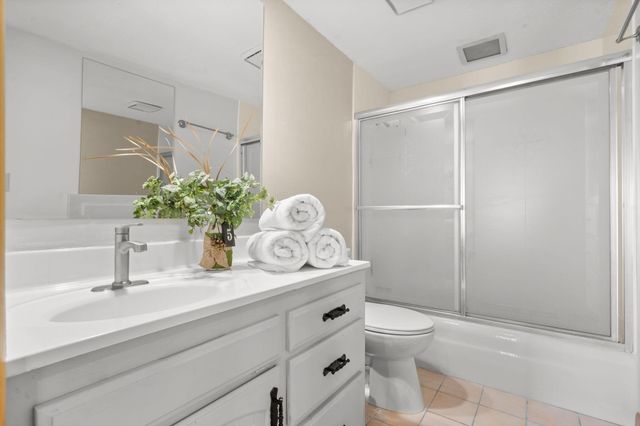 3892 Joe Bald Road, Kimberling City, MO 65686