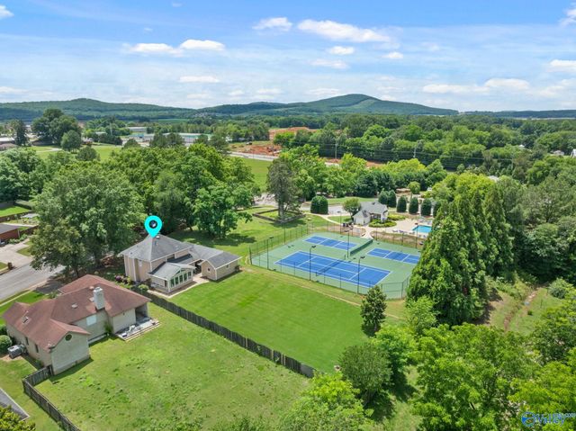 213 Greenlawn Drive, Meridianville, AL 35759