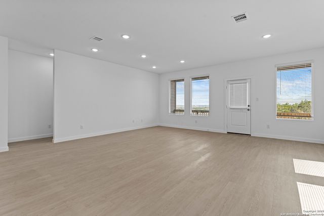 14926 Taradeau, San Antonio, TX 78254