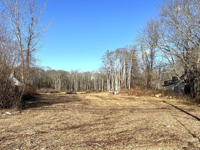 1261 Gar Hwy, Swansea, MA 02777