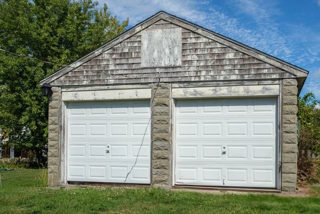 1261 Gar Hwy, Swansea, MA 02777