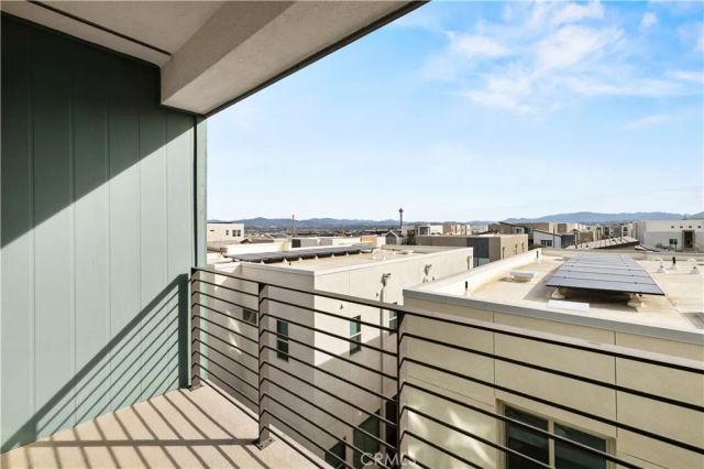 27422 Pioneer Court, Valencia, CA 91381