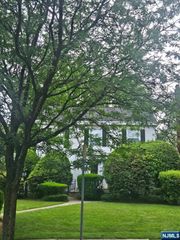 25 Pleasant Avenue, Passaic, NJ 07055