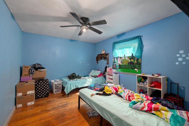 1503 W Broadmoor Street, Springfield, MO 65807