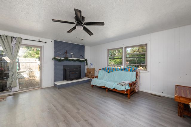 1503 W Broadmoor Street, Springfield, MO 65807