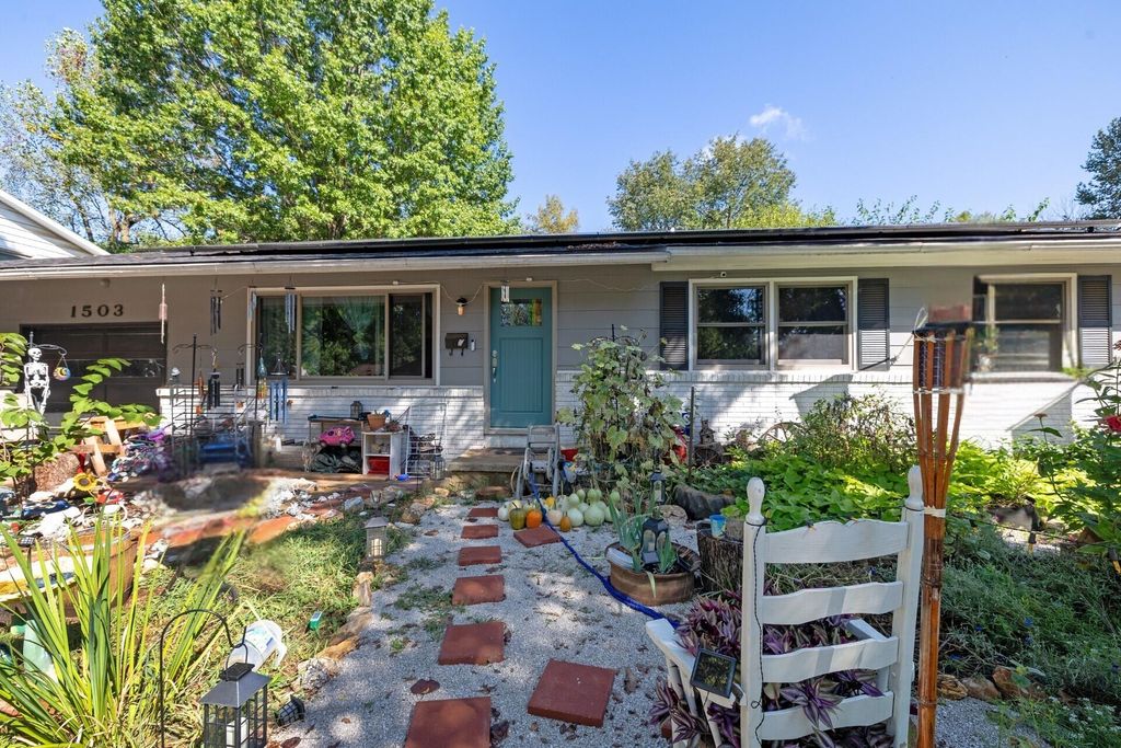 1503 W Broadmoor Street, Springfield, MO 65807