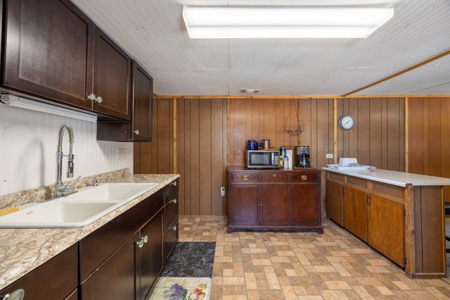 1334 Co Rd 2019, Glen Rose, TX 76043