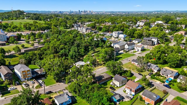 2902 Murray Cir, Nashville, TN 37216