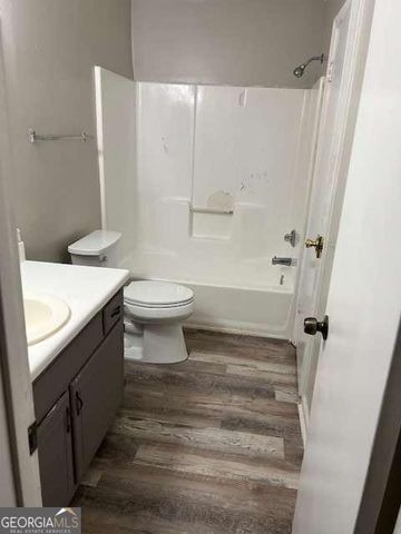 192 Kimberly Way SW 192, Marietta, GA 30064