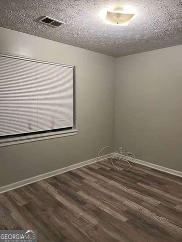 192 Kimberly Way SW 192, Marietta, GA 30064