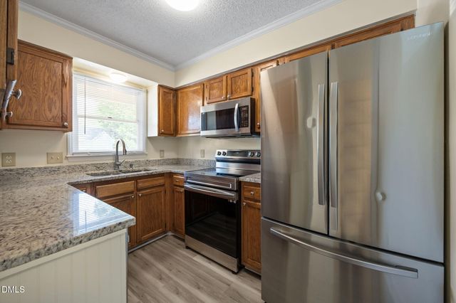 1627 Oakland Hills Way, Raleigh, NC 27604