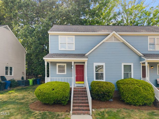 1627 Oakland Hills Way, Raleigh, NC 27604