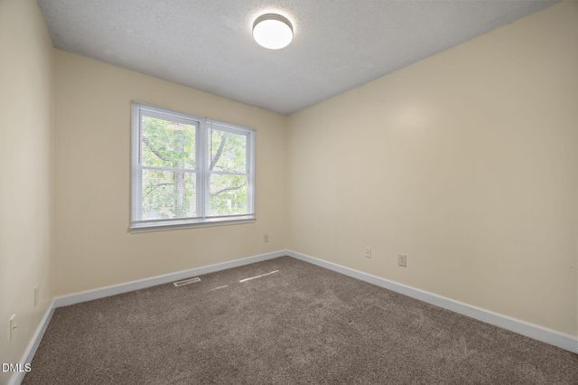 1627 Oakland Hills Way, Raleigh, NC 27604