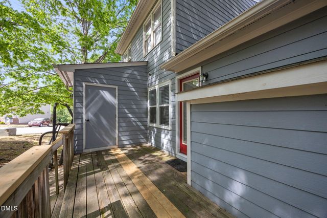 1627 Oakland Hills Way, Raleigh, NC 27604