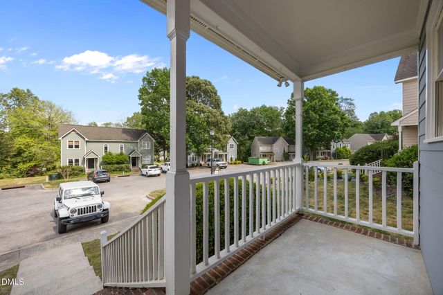 1627 Oakland Hills Way, Raleigh, NC 27604