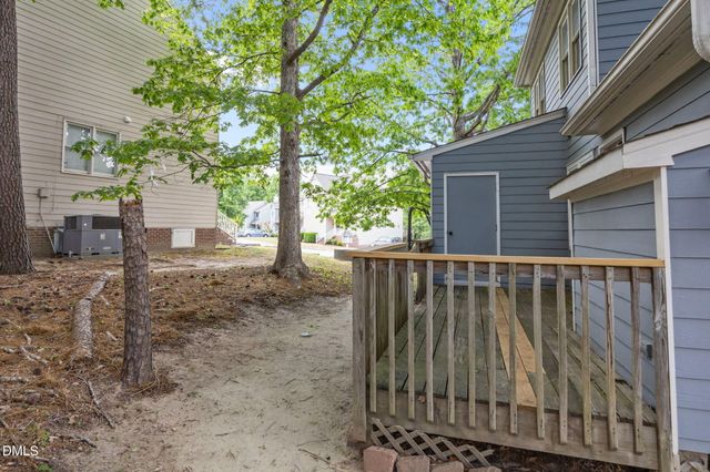 1627 Oakland Hills Way, Raleigh, NC 27604