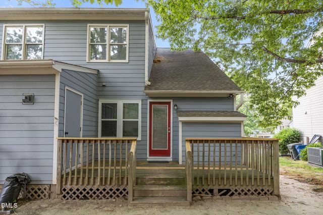 1627 Oakland Hills Way, Raleigh, NC 27604