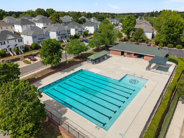 1627 Oakland Hills Way, Raleigh, NC 27604