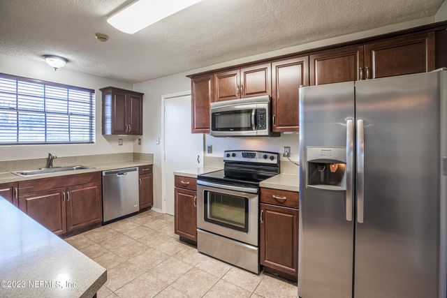 1059 GLYNLEA Road, Jacksonville, FL 32216