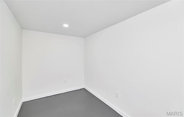 1015 Dingledine Road, St Charles, MO 63304