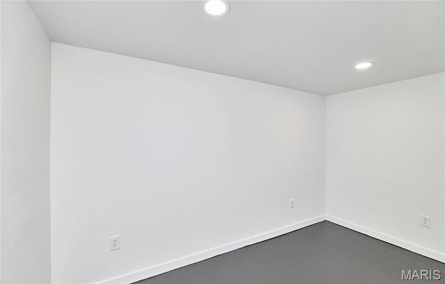 1015 Dingledine Road, St Charles, MO 63304